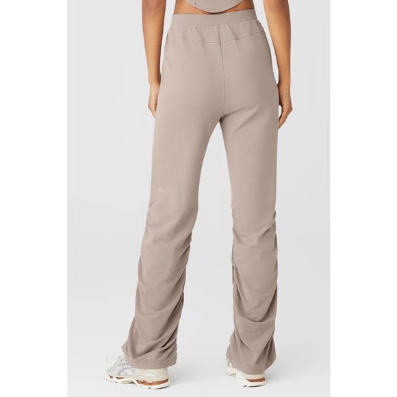 Alo Yoga Ruched Soft Sculpt Pant - Taupe - Picture 2 of 5